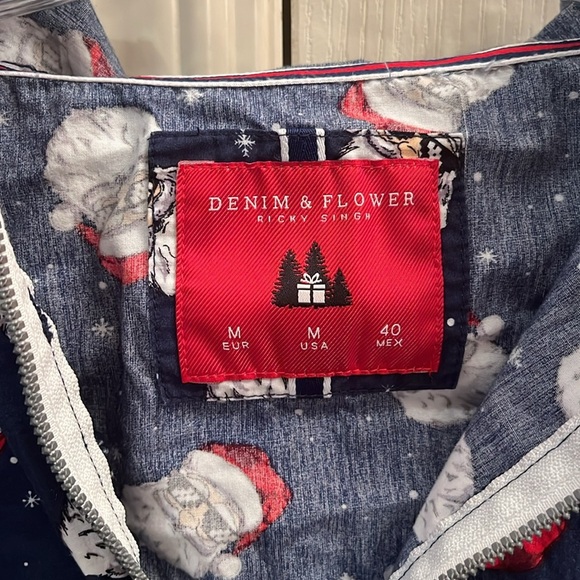Denim & Flower holiday zip up jacket with  Santa. Size medium - Picture 2 of 3